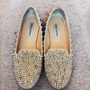 Spiked flats