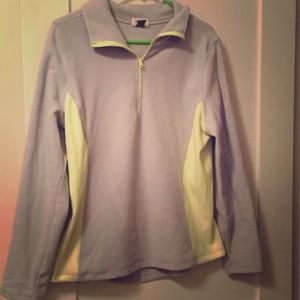 Women's light weight pullover