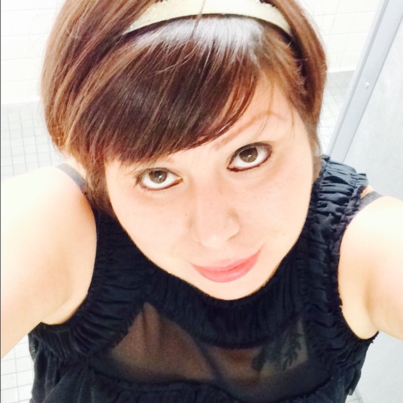 Meet your Posher, Lily - Picture 1 of 1