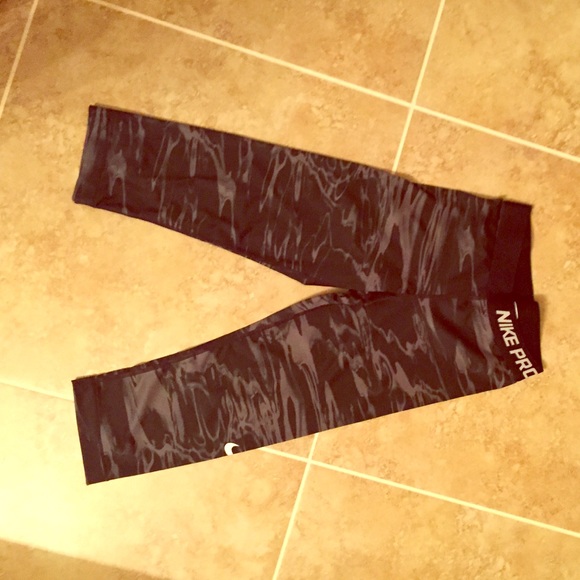 Nine Pro XS Capris