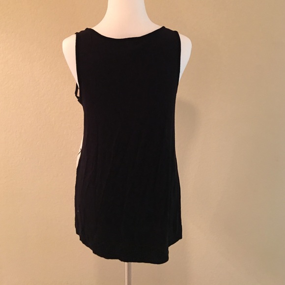 Cross tank top - Picture 3 of 3