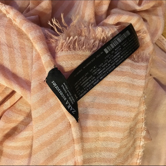 Zara pink scarf with stripe accent - Picture 3 of 3
