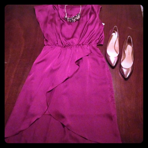 Vince Camuto wine dress 🎉SALE🎉