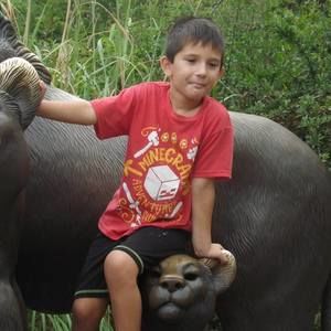 Meet your Posher, Aj