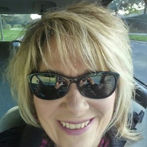 Meet your Posher, Michele