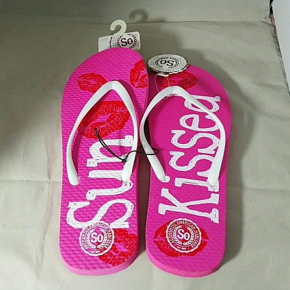SO Medium (7 - 8) NWT Sun Kissed Flip Flops - Picture 2 of 4