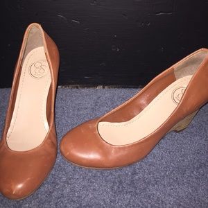 Jessica Simpson Tan Wedges