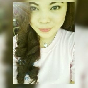 Meet your Posher, April marie