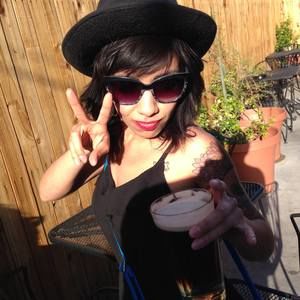 Meet your Posher, Beatrice