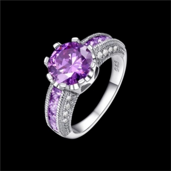 925 Sterling Silver Size 7 Ring - Picture 2 of 2