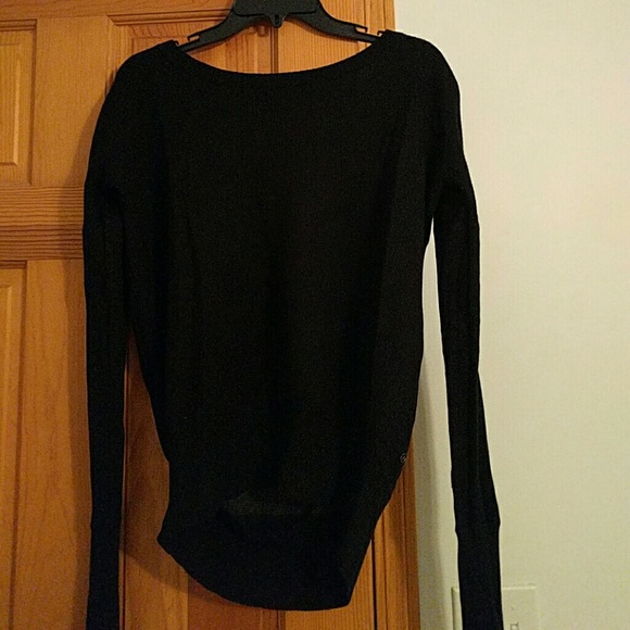 Lululemon back v sweater