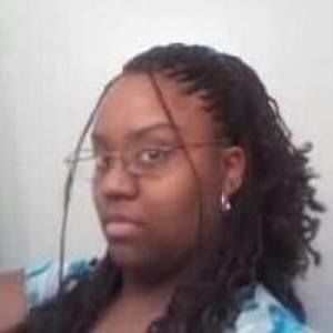 Meet your Posher, Monique