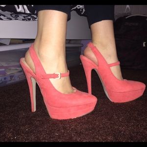 Slingback pumps
