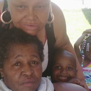 Meet your Posher, Glenda