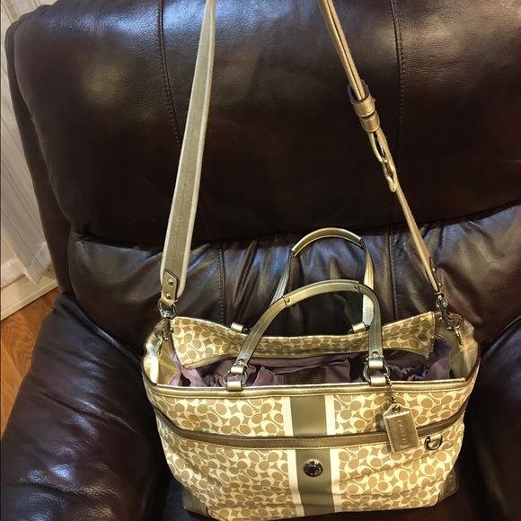 Coach diaper bag gold with lavender - Picture 4 of 4