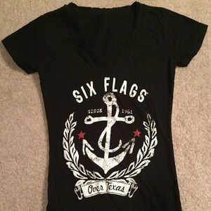 V neck six flags shirt