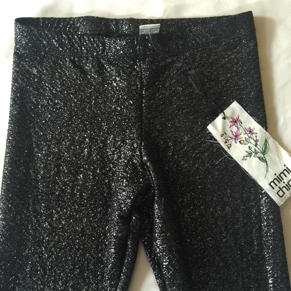 ❌SOLD❌ Mimi chica black shimmer textured leggings - Picture 4 of 4