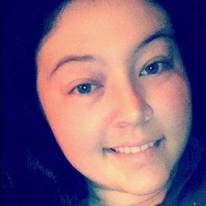 Meet your Posher, Laken