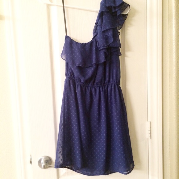 Blue one shoulder polka dot dress