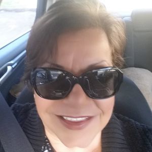 Meet your Posher, Janine