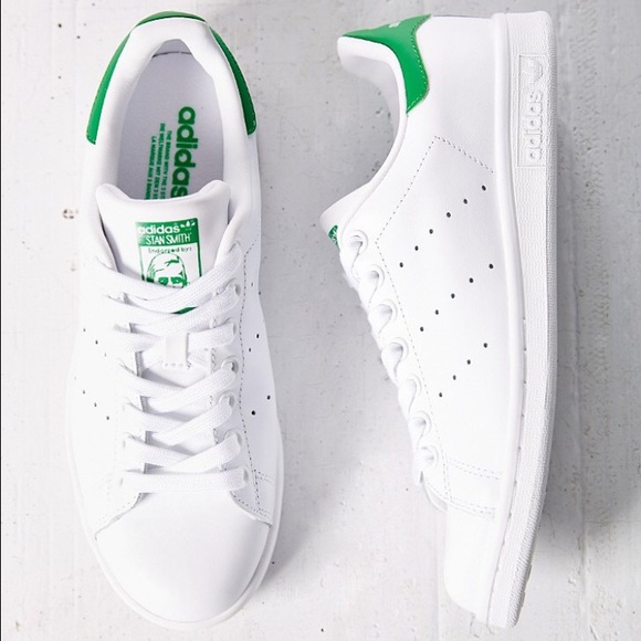Adidas Shoes - Adidas originals Stan smith shoes