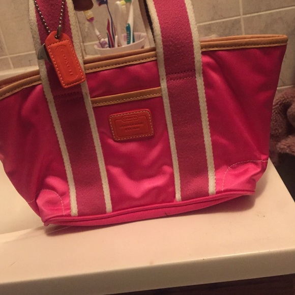 Coach purse - Picture 4 of 4