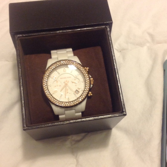 MK watch