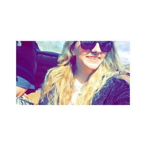 Meet your Posher, Kaylee