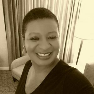 Meet your Posher, Renee