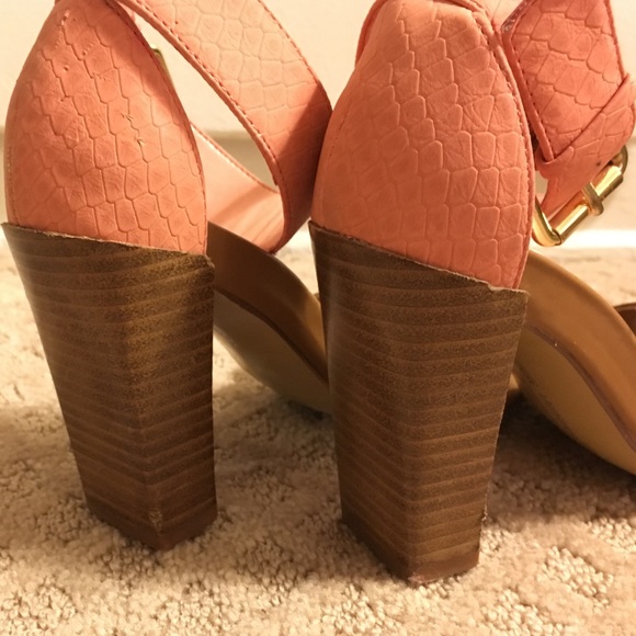 Chinese Laundry Color Block Heels - Picture 2 of 4