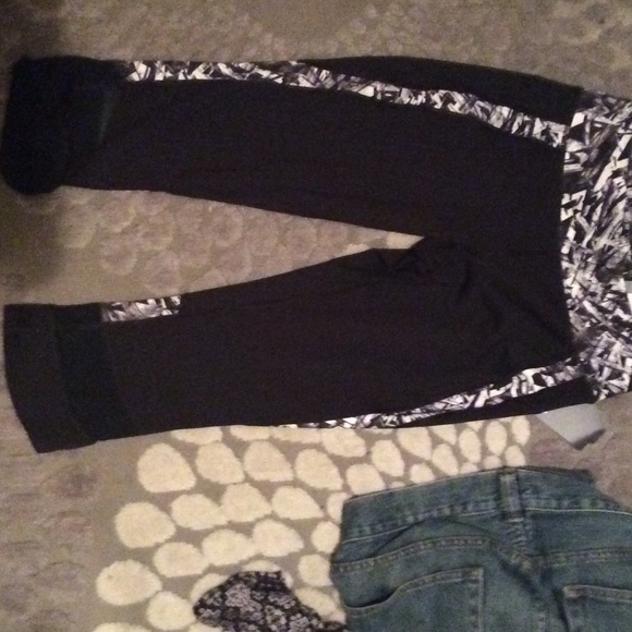 Capri active wear