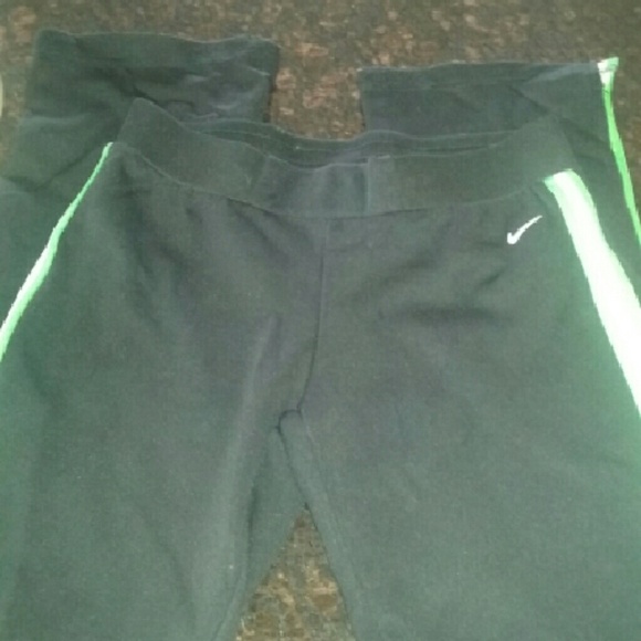 *SOLD on Ⓜ*Nike sweatpants