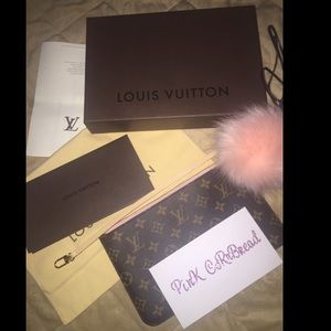 ❌SOLD❌Louis Vuitton neverfull pochette