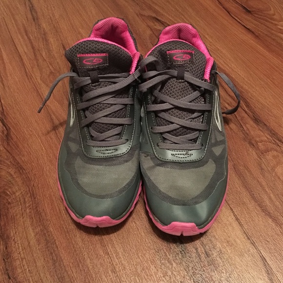 Running shoes - Picture 2 of 2