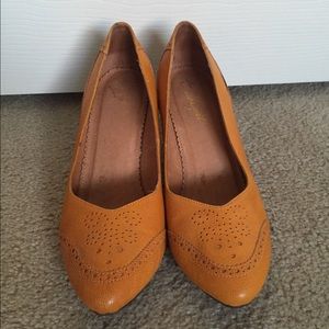Anthropologie Shoes - Anthropologie Miss Albright Elevated Oxfords 8.5 Anthropologie Shoes - Anthropologie Miss Albright Elevated Oxfords 8.5