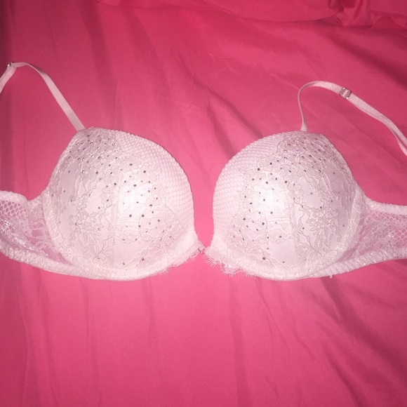 Victoria's Secret embellished 36C push-up