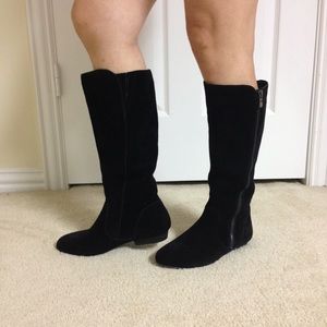 New black suede boots