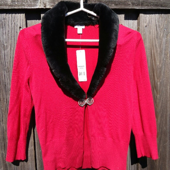 Red Sweater with faux fur collar