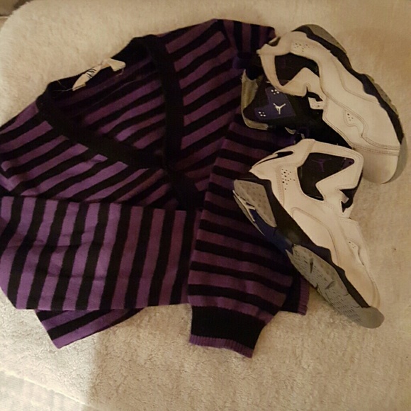 *BUNDLE* Jordans and a cardigan