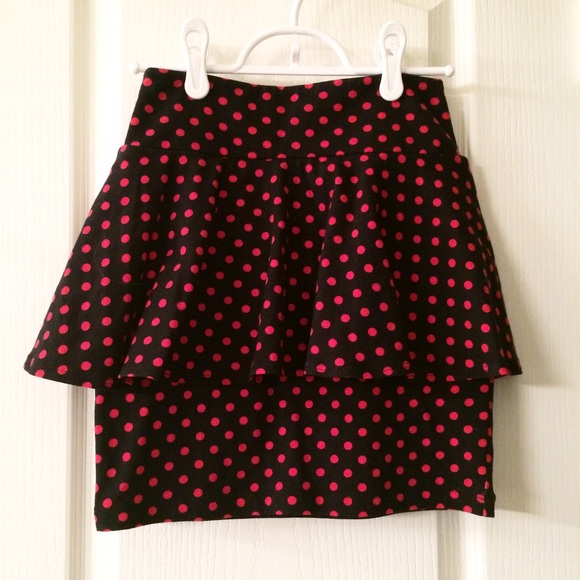 NWOT Polka dot peplum mini skirt