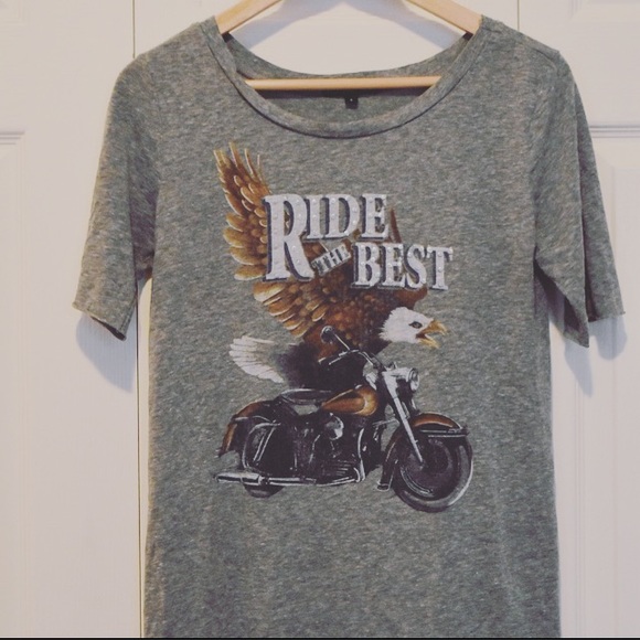 💔SOLD💔 - Old-school Harley Graphic Tee - Picture 2 of 4