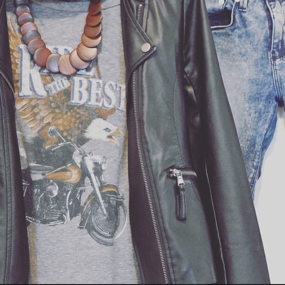 💔SOLD💔 - Old-school Harley Graphic Tee - Picture 3 of 4