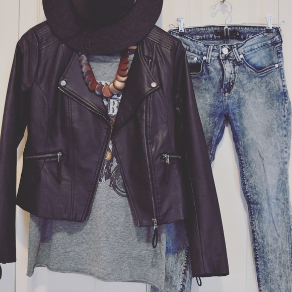 💔SOLD💔 - Old-school Harley Graphic Tee - Picture 4 of 4