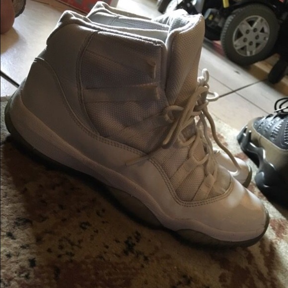 Air Jordan 11 Retro 'Silver Anniversary' 6.5y