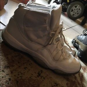 Air Jordan 11 Retro 'Silver Anniversary' 6.5y