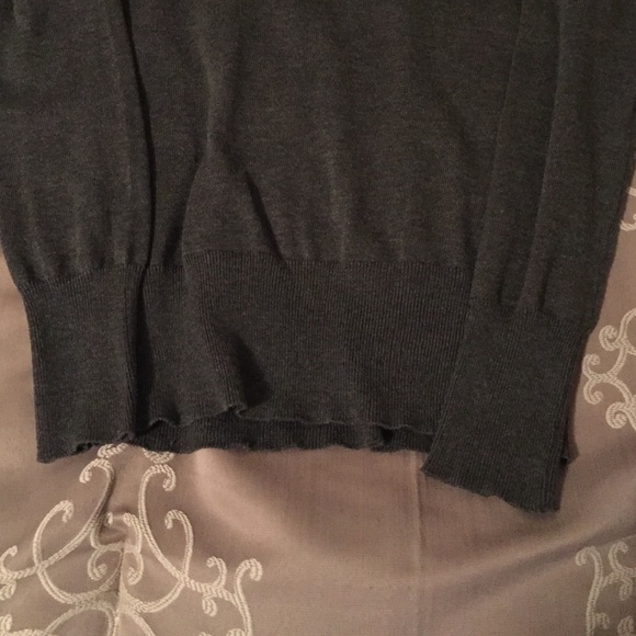 Kenneth Cole Sweater - Picture 3 of 4
