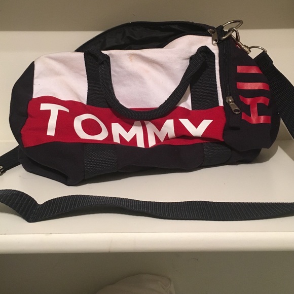 Tommy Hillfiger shoulder bag w strap