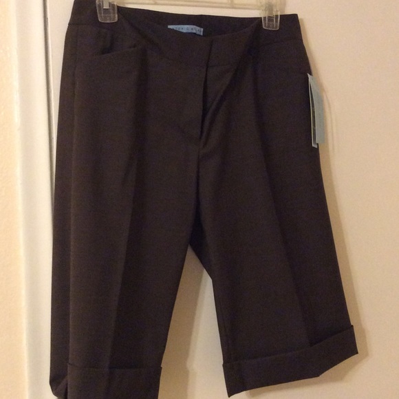 Antonio Melani wide leg cropped and cuffed short. - Picture 3 of 4