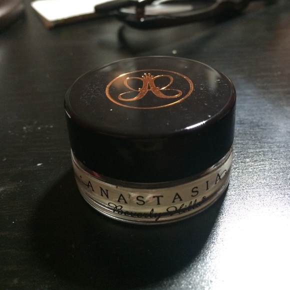 Anastasia Beverly Hills dipbrow pomade