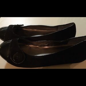 Black Flats with Black Button on Toe!